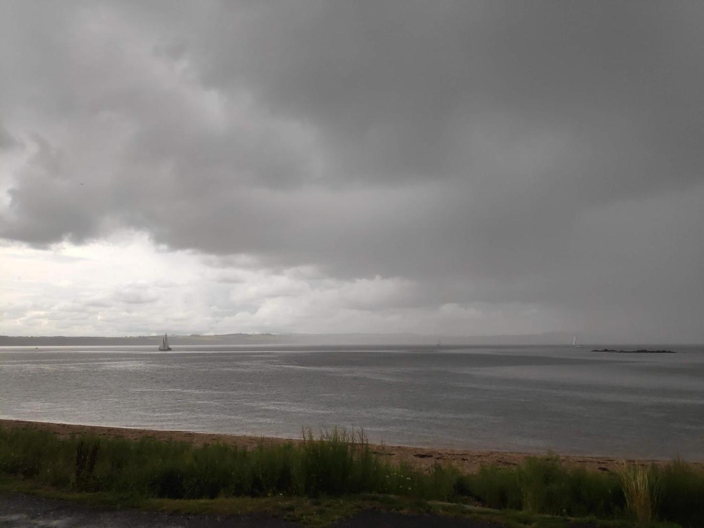 Lovely 2Bd Flat In Picturesque Limekilns Fife Exteriör bild
